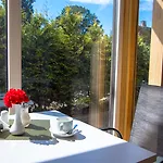 With Free Parking Hotel