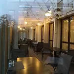 Hotel With Free Parking