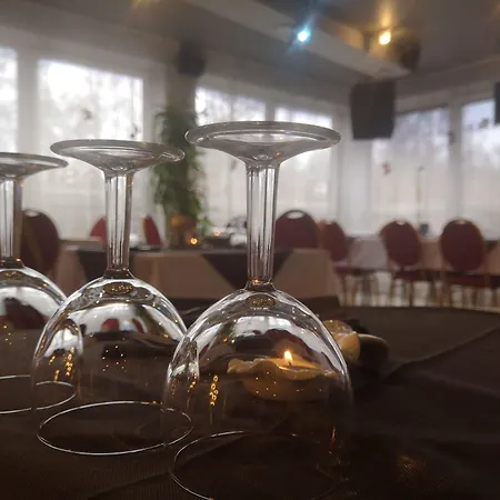 With Free Parking 3*