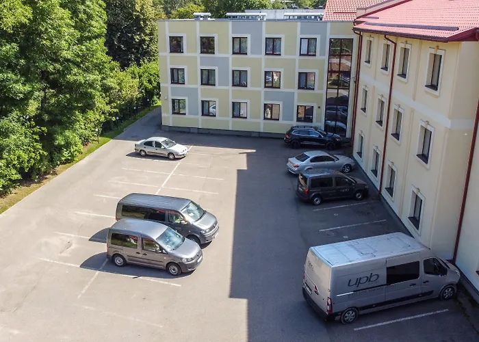 With Free Parking 3*