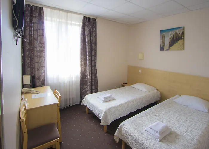 Szálloda With Free Parking 3*