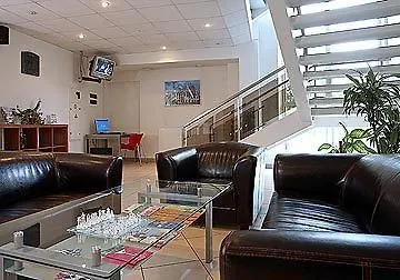 Viesnīca With Free Parking 3*