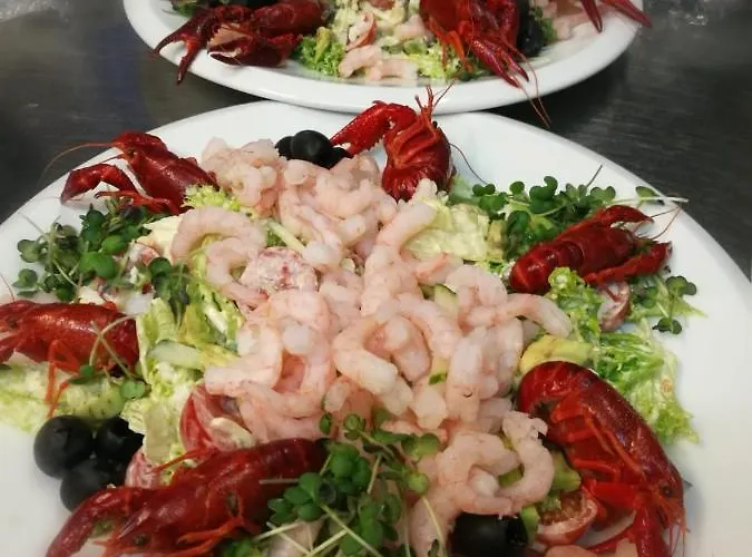 Viesnīca With Free Parking