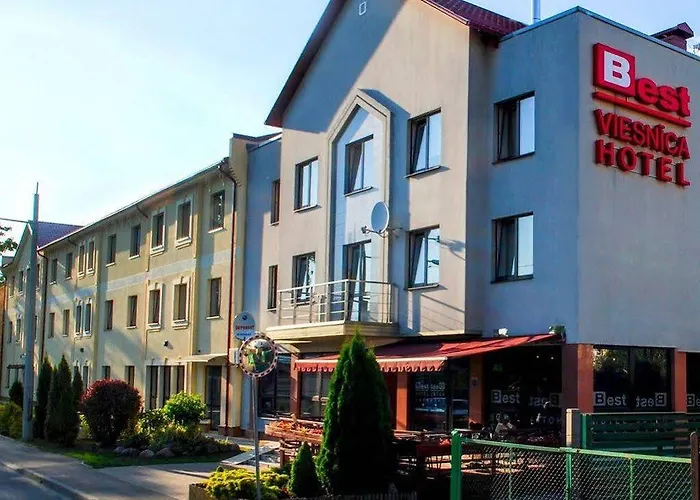Viesnīca With Free Parking 3*