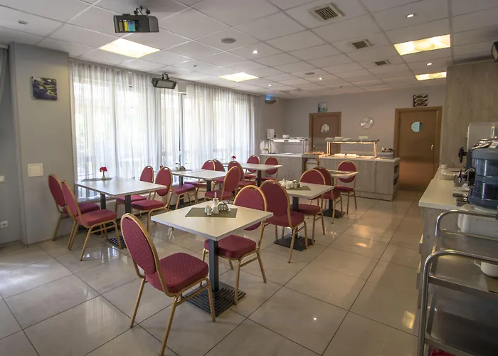 Hotel With Free Parking Riga