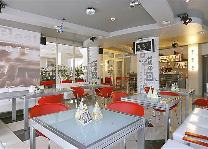 With Free Parking 3*